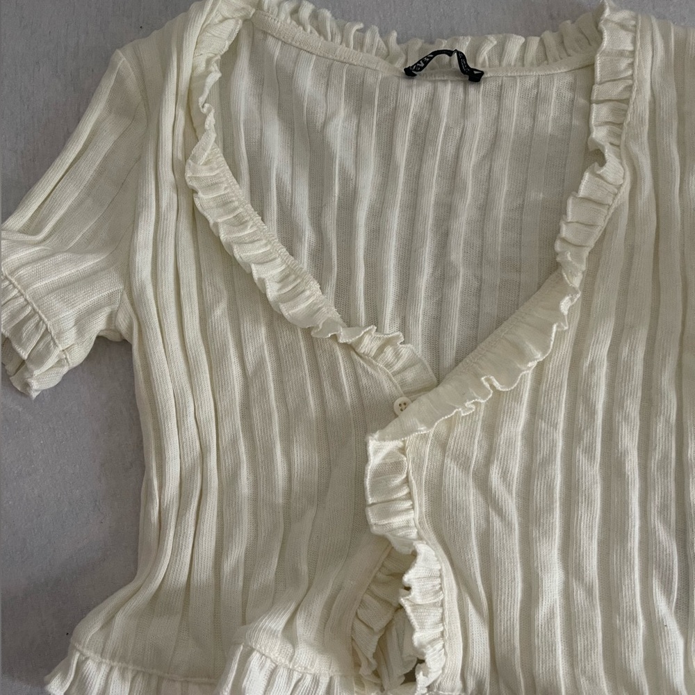 off white zara ruffle crop top